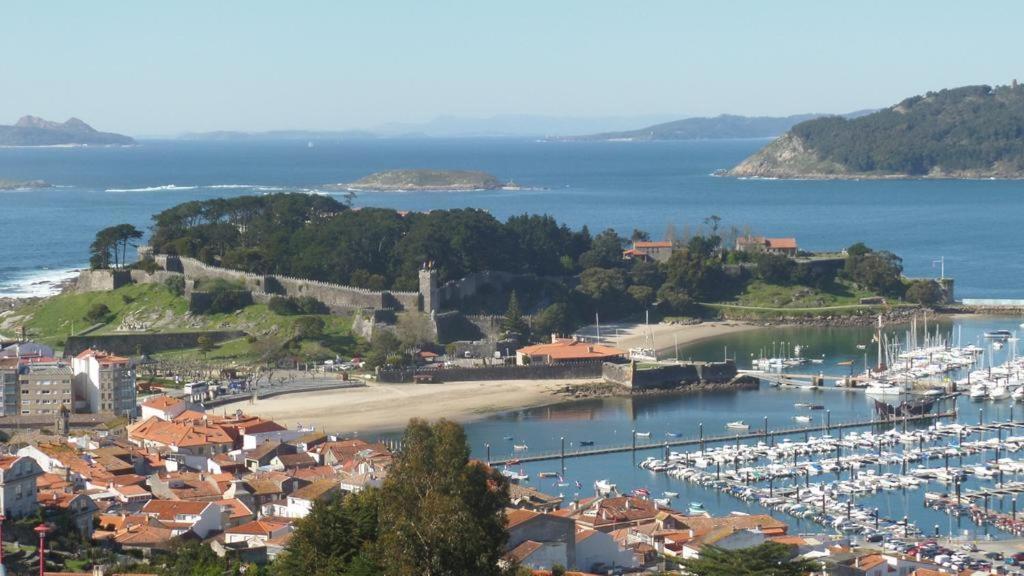 Estudio Impresionantes Vistas Con Terraza Y Piscina Baiona Esterno foto